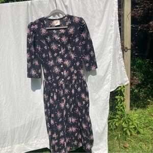 Eber San Francisco vintage black floral dress with shoulder pads, size 13/14
